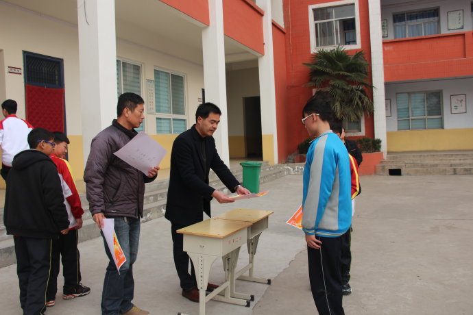 城关二中七八年级广播体操比赛圆满结束